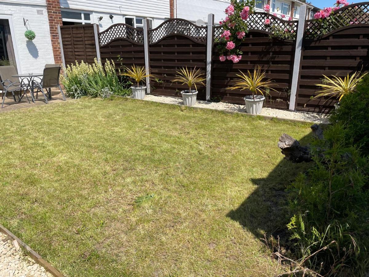 Contractor Accommodation Near Heathrow, Windsor Minutes From M4 Слау Екстериор снимка